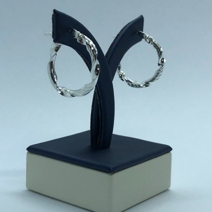 Hinged Diamond Cut Twisted Hoop Earrings (20mm)